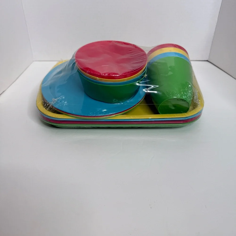 Mainstays Kids Vibrant Tableware Set
